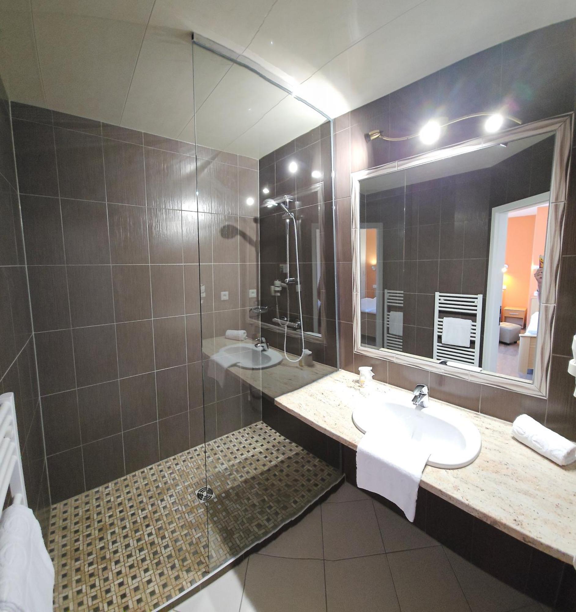 Hotel Restaurant Champ Alsace Haguenau Dış mekan fotoğraf